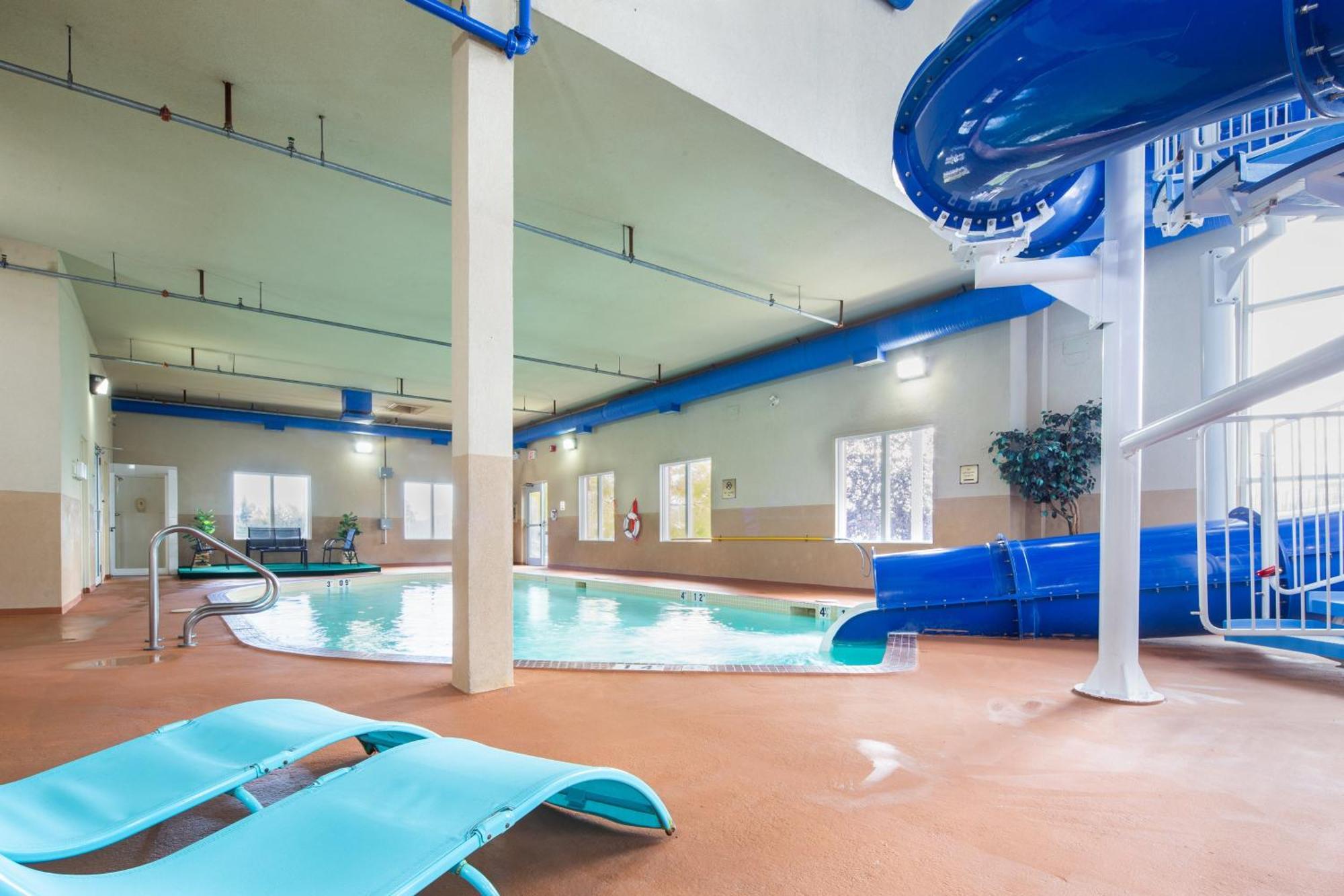 Holiday Inn Express Hotel & Suites Edson By Ihg Kültér fotó