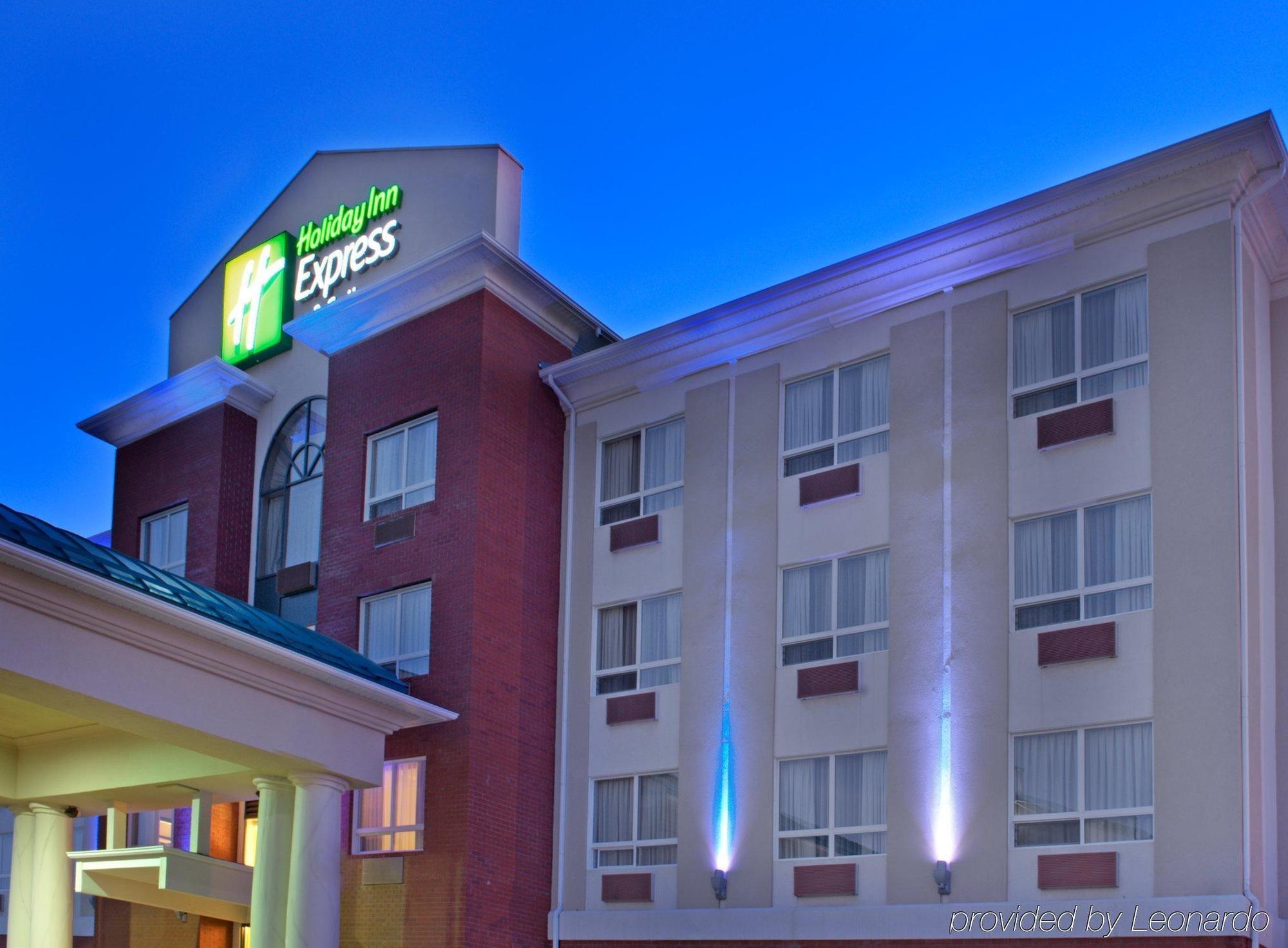 Holiday Inn Express Hotel & Suites Edson By Ihg Kültér fotó