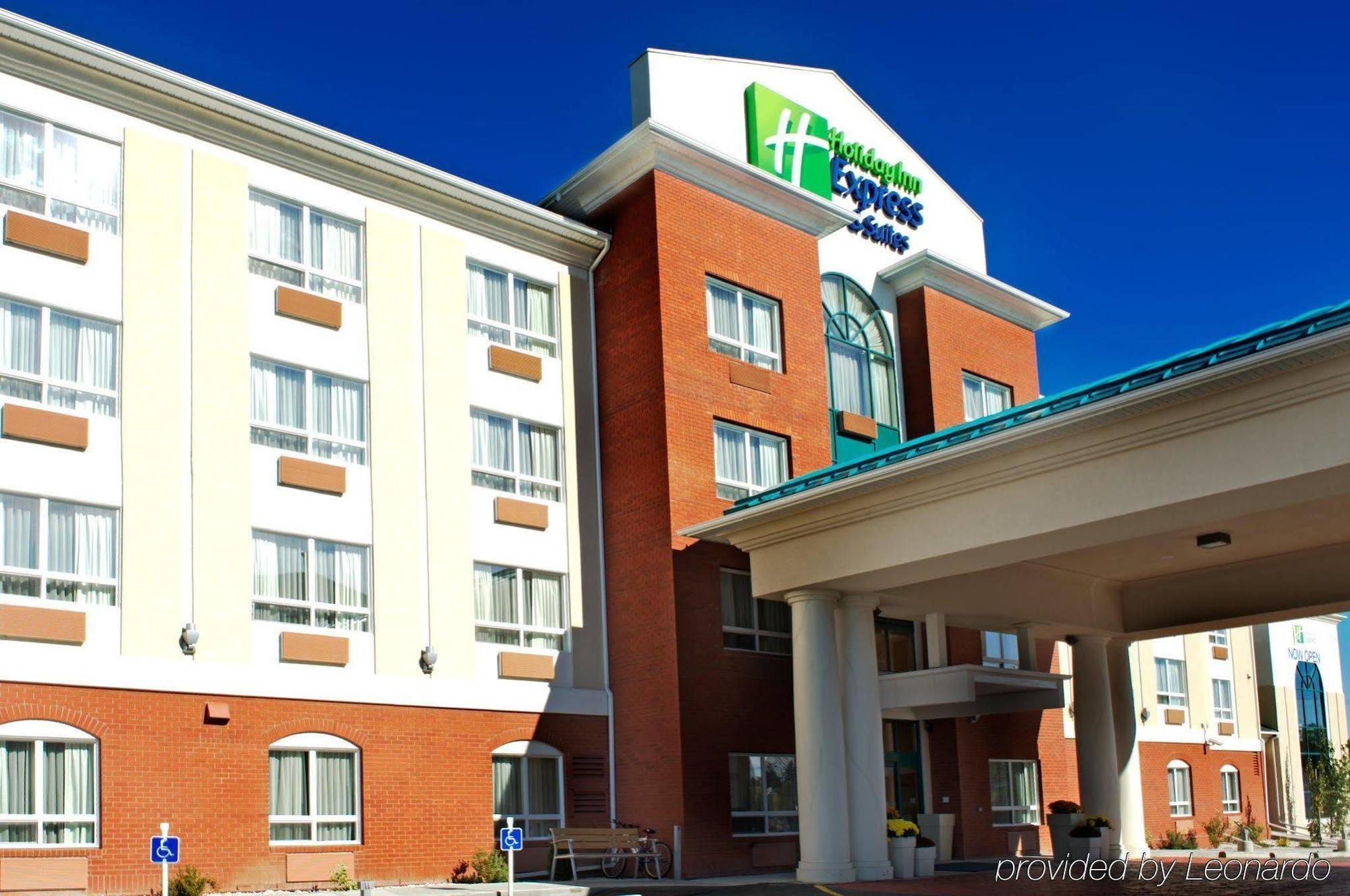 Holiday Inn Express Hotel & Suites Edson, An Ihg Hotel Kültér fotó