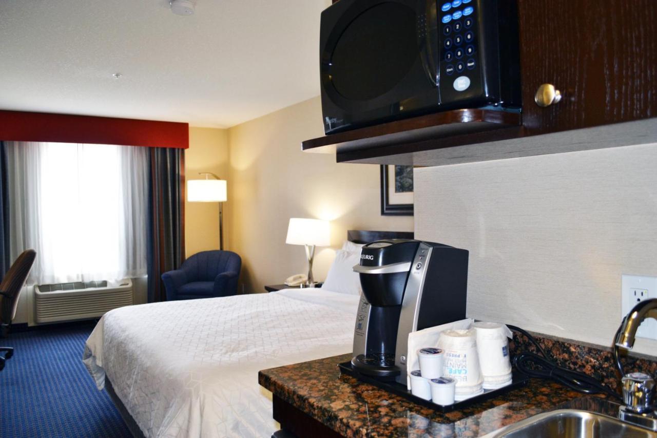 Holiday Inn Express Hotel & Suites Edson By Ihg Kültér fotó